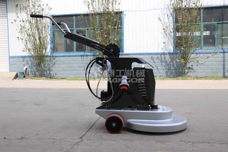 拋光機(jī)是為了讓地面表面有光澤，需要先研磨后才可以拋光。拋光分為粗拋和精拋，這時(shí)候可以使用拋光機(jī)，配合拋光墊，提高地面的光澤度。高速地坪拋光機(jī)讓你輕松完成地坪拋光工作，提高地坪亮度。