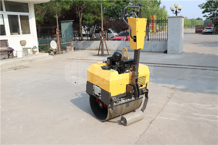引起小型壓路機(jī)價格不穩(wěn)定的原因是什么原因呢？